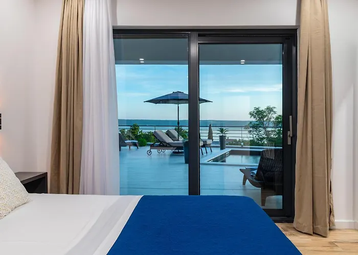 Hill 別荘 マスレニツァ